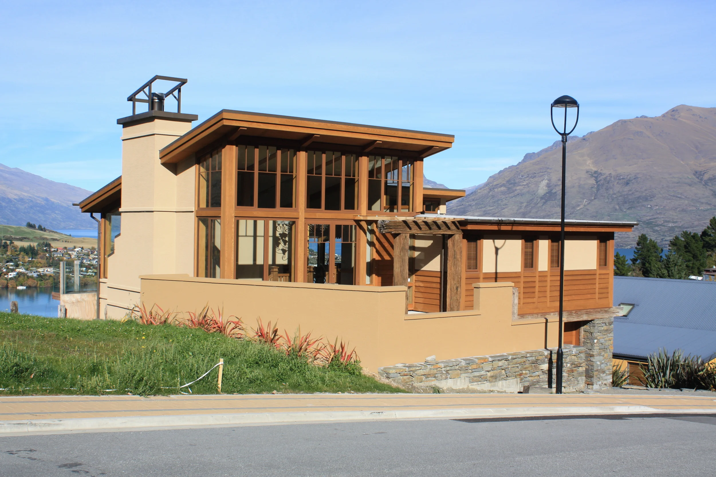 Queenstown House (7).JPG