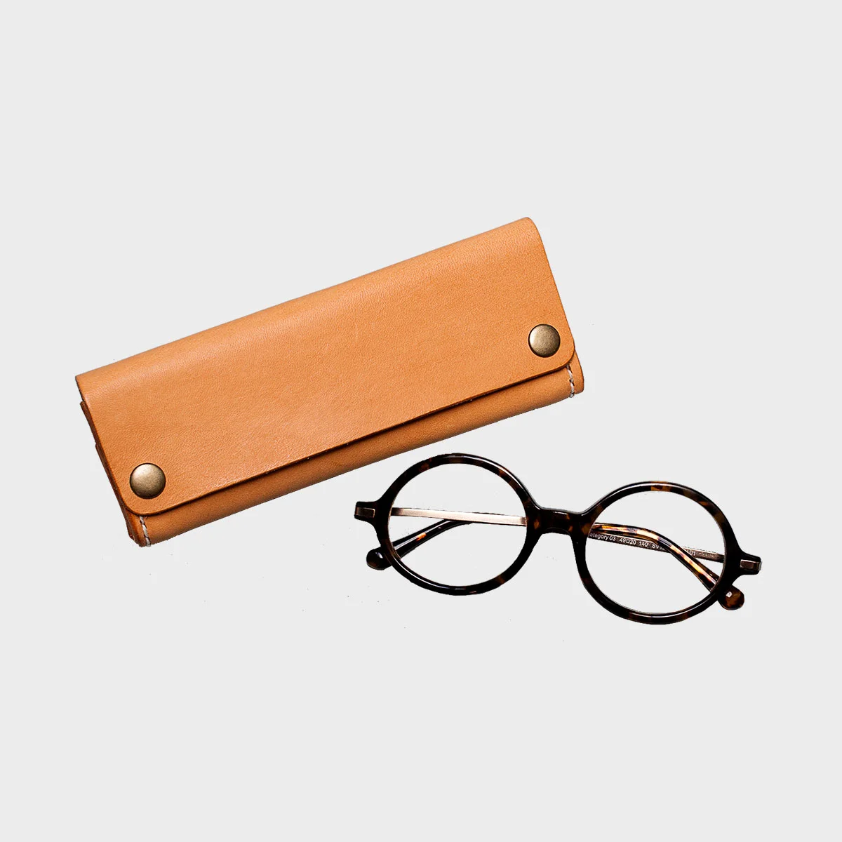 三角眼鏡盒 Triangle Glasses Case NT$ 1,280 HDB3005