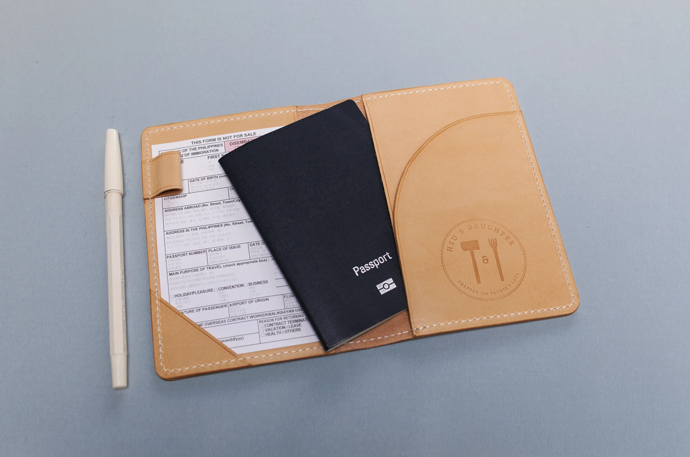 passport_holder_1.jpg