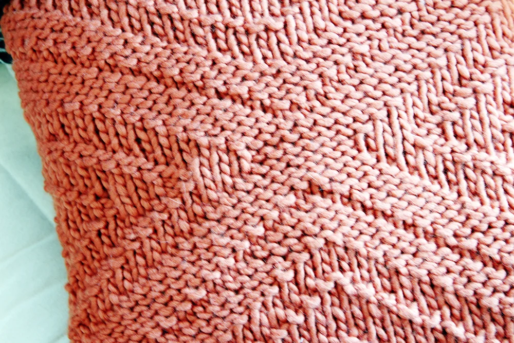 Un peu de Home Déco tout en tricot avec Stitch &amp; Story