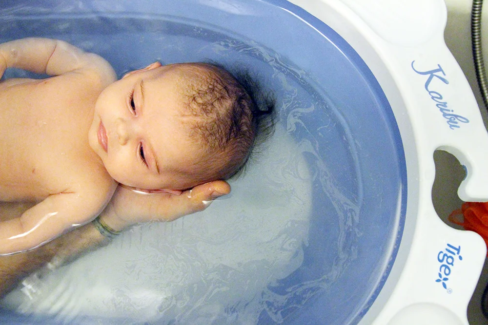 Le bain : un moment de pur bonheur avec Salomé