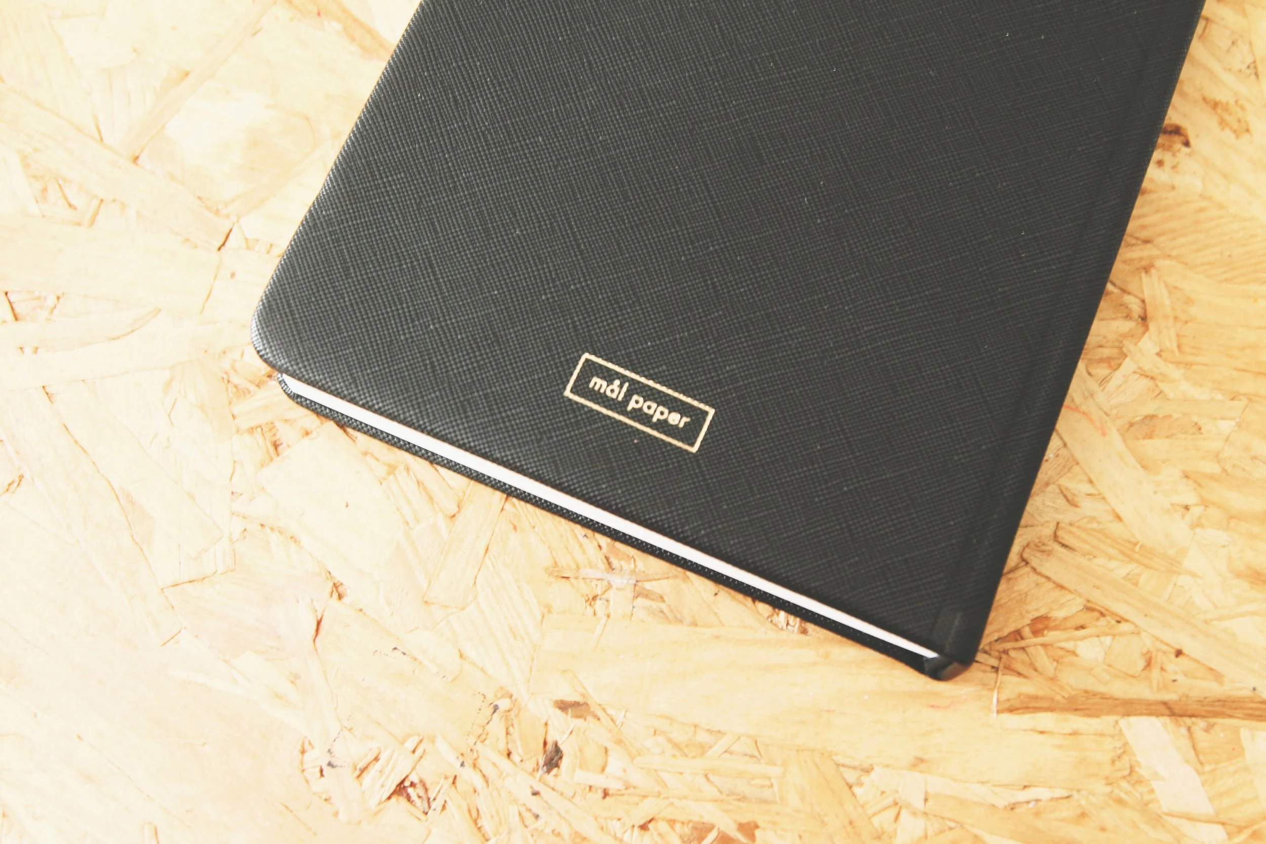 Declutter your mind and reach your goals with Mål Paper planner