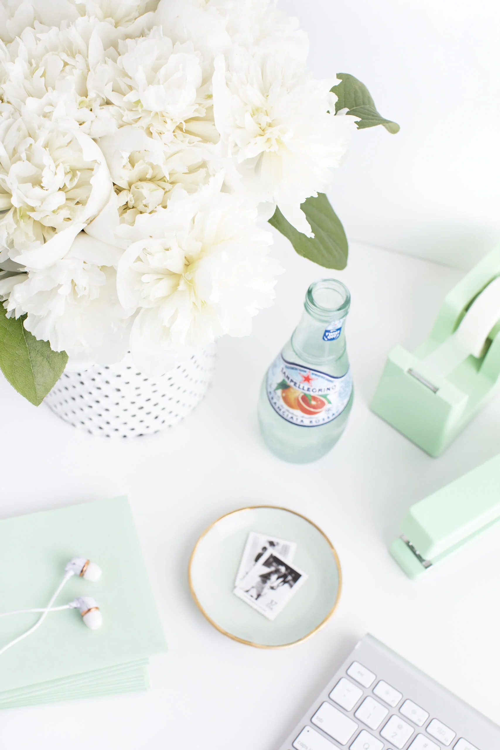 Mint-Green_Social-Squares_Styled-Stock_01182-scaled.jpg