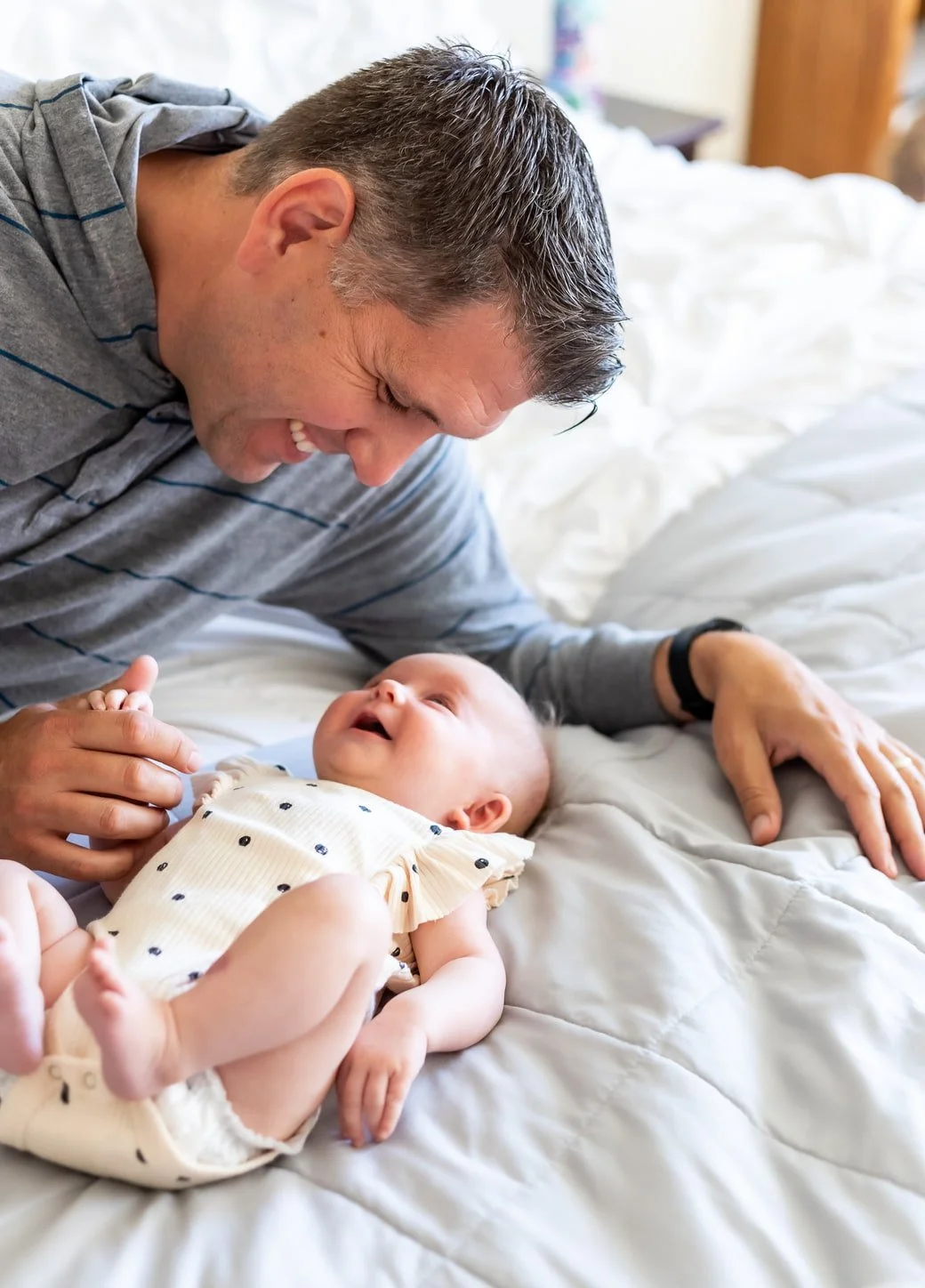  Discover the 9 key signs that show your baby is thriving, from physical milestones to emotional well-being. Ensure your little one is on a healthy path to growth. 