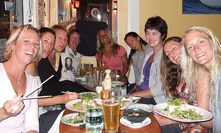 group-dinner2010.jpg