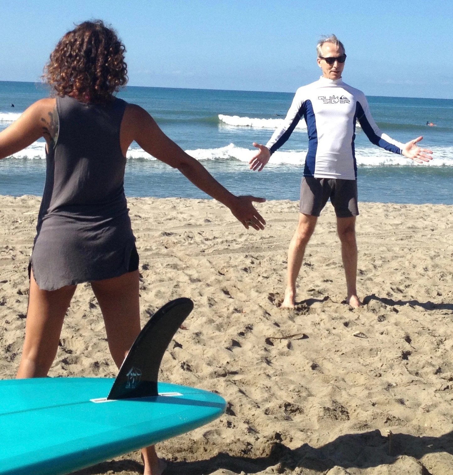 paul leading a pre-surf warmup during the Yoga for Surfers Teacher Training