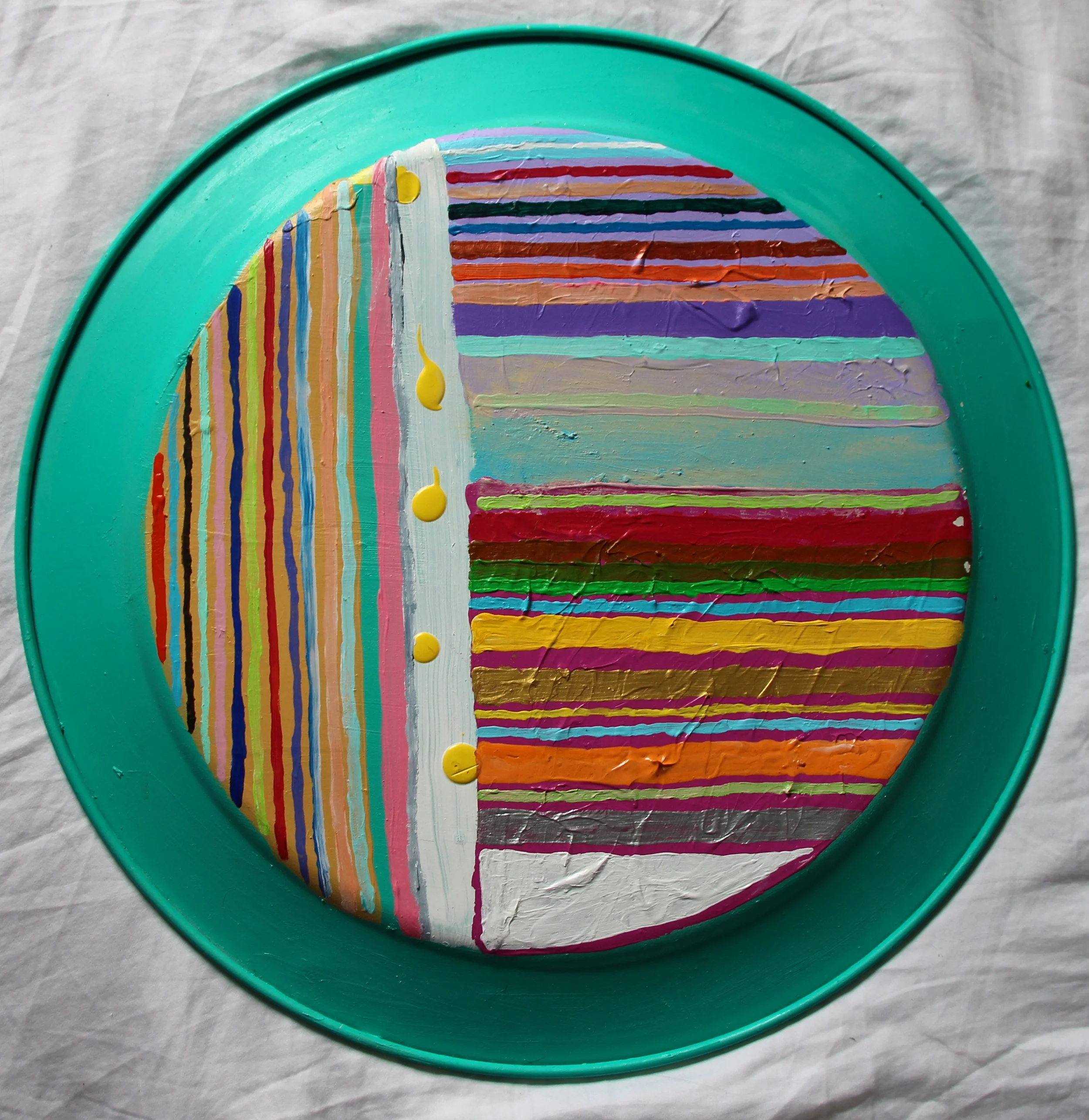   shield &nbsp; (2014)&nbsp;  Acrylic on reverse of metal plate (diameter: 19”)   $100  