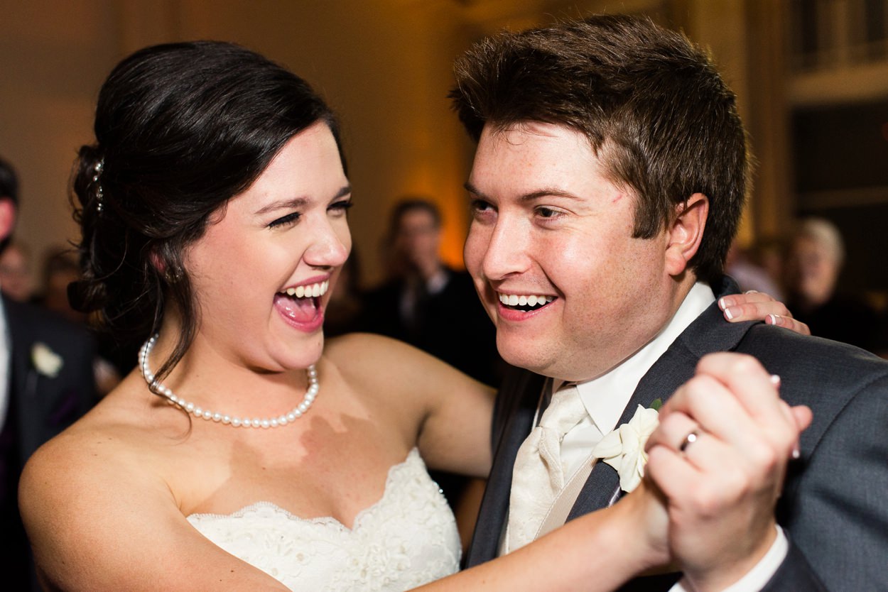 room-on-main-wedding-dallas-505.jpg