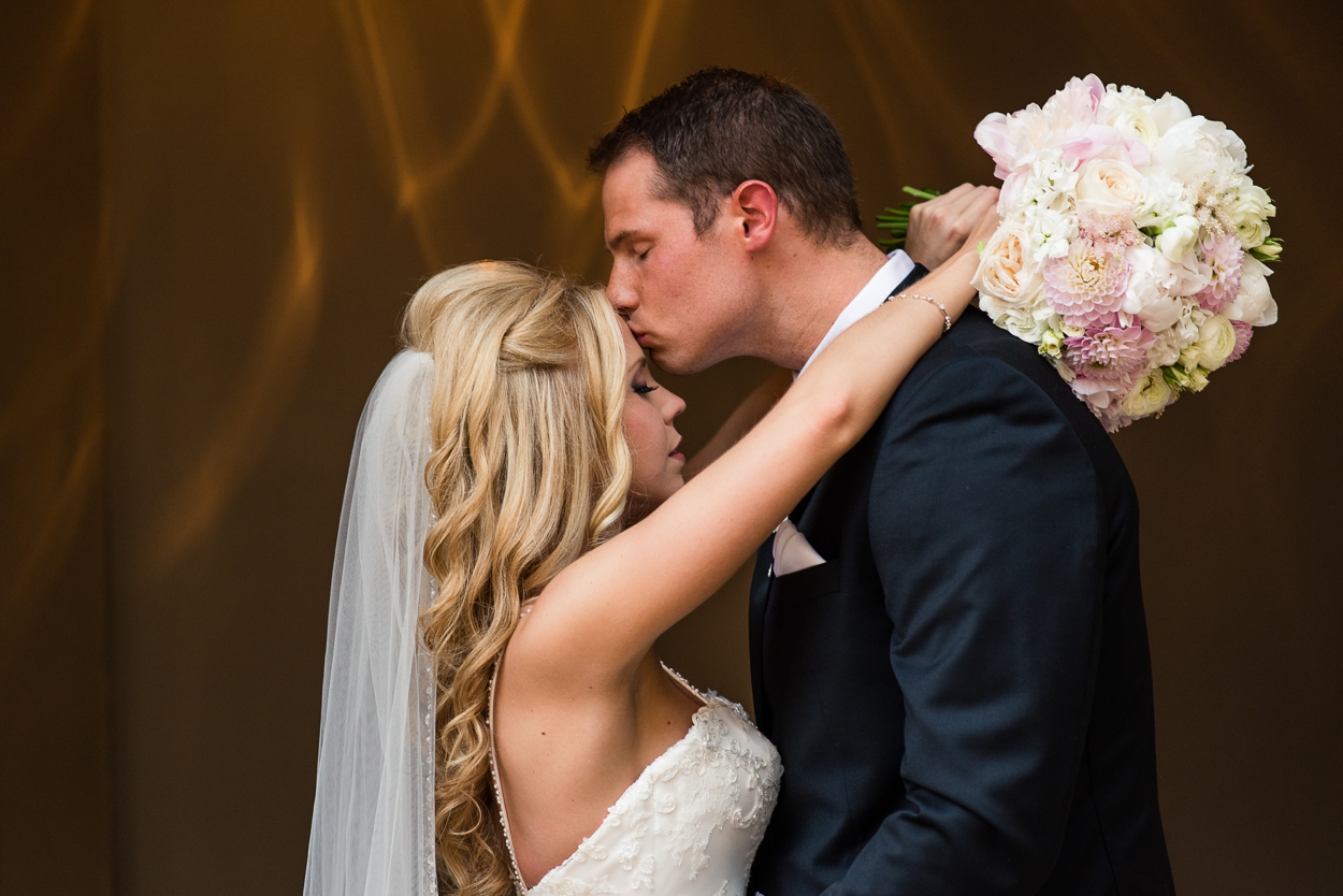 piazza-in-the-village-wedding_0052.jpg