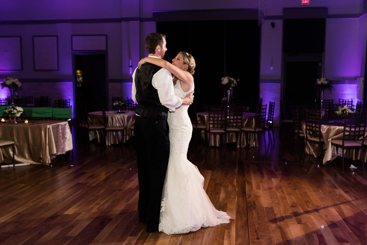 noahs-event-venue-richardson-wedding_0108.jpg