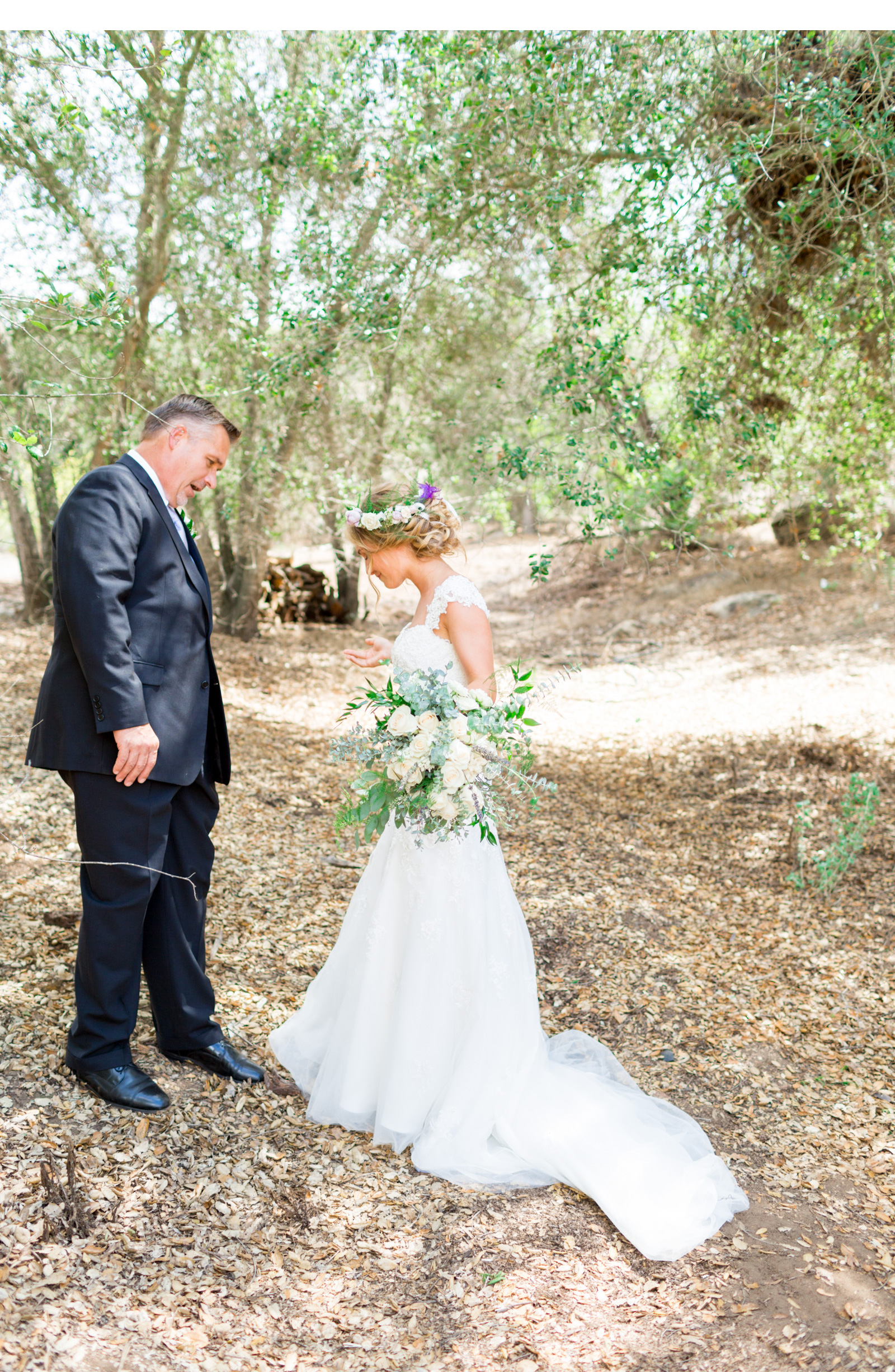 Father-Daughter-First-Look-Natalie-Schutt-Photography_03.jpg