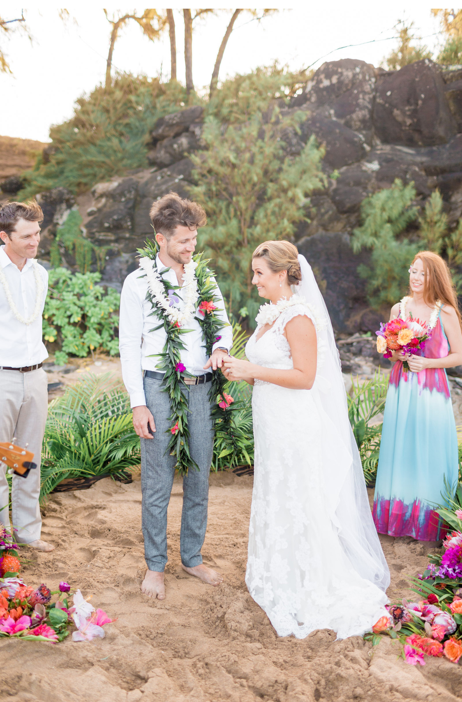 Natalie-Schutt-Photography-Maui-Wedding_01.jpg