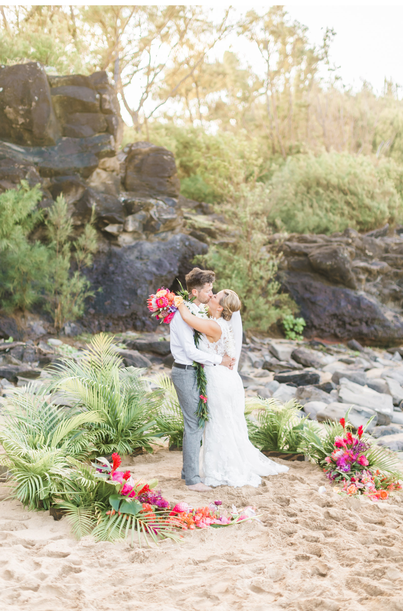 Natalie-Schutt-Photography-Maui-Wedding_03.jpg