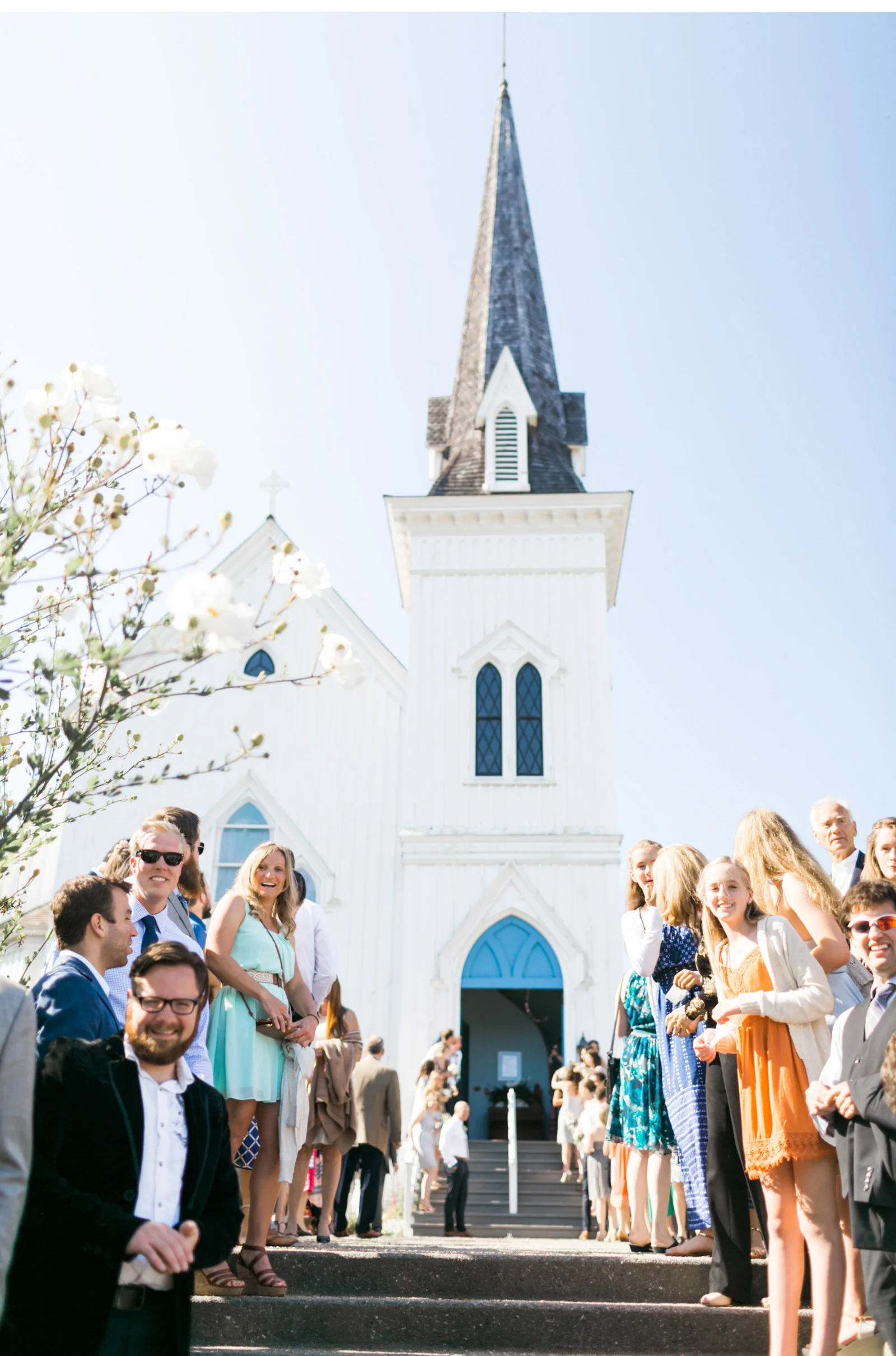Style-Me-Pretty-Mendocino-Wedding-Natalie-Schutt-Photography_01.jpg