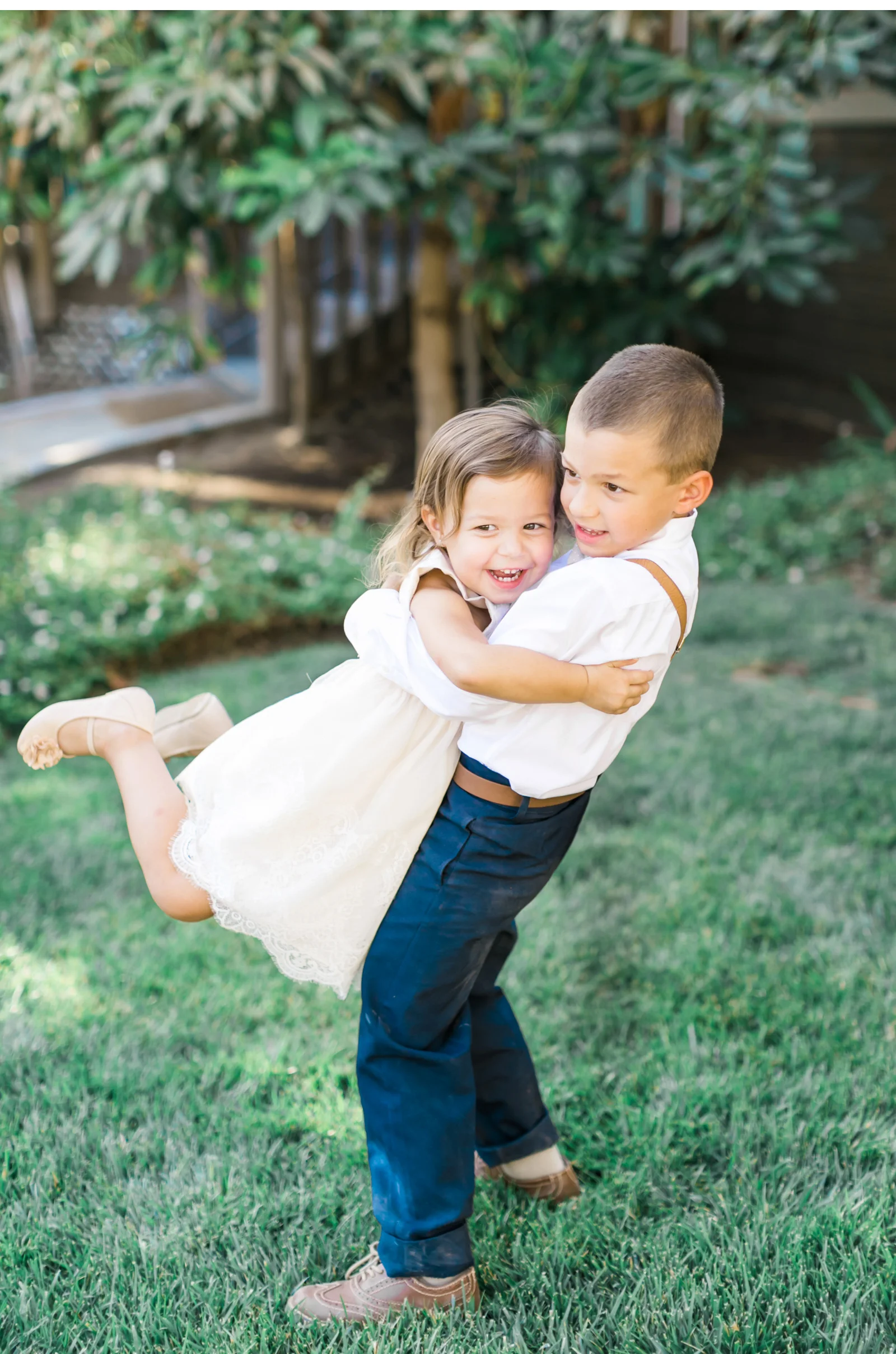 San-Luis-Obispo-Wedding-Photographer-Style-Me-Pretty-Natalie-Schutt-Photography_05.jpg