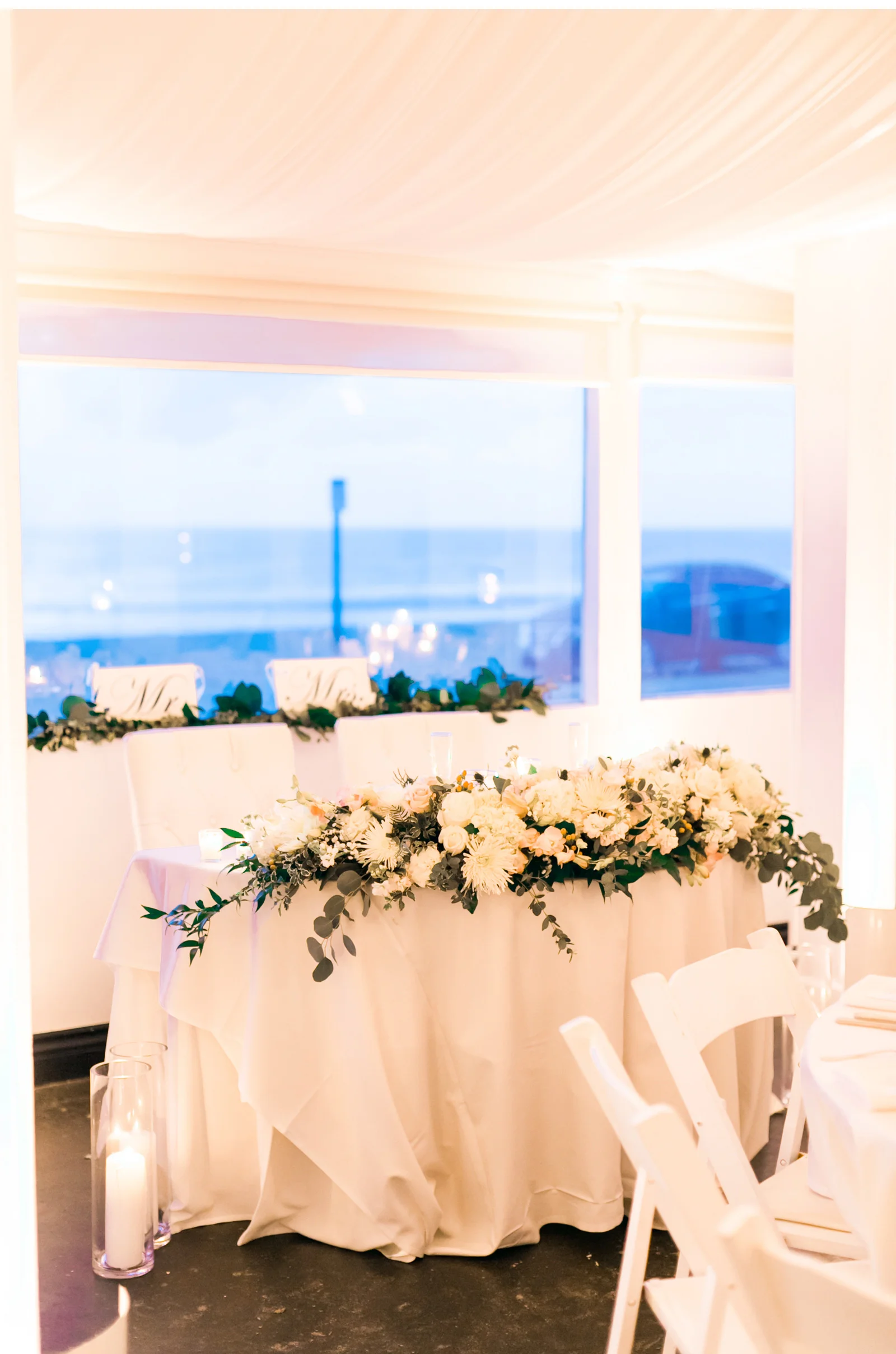 Sunset-Restaurant-Wedding-Natalie-Schutt-Photography_01_11.jpg