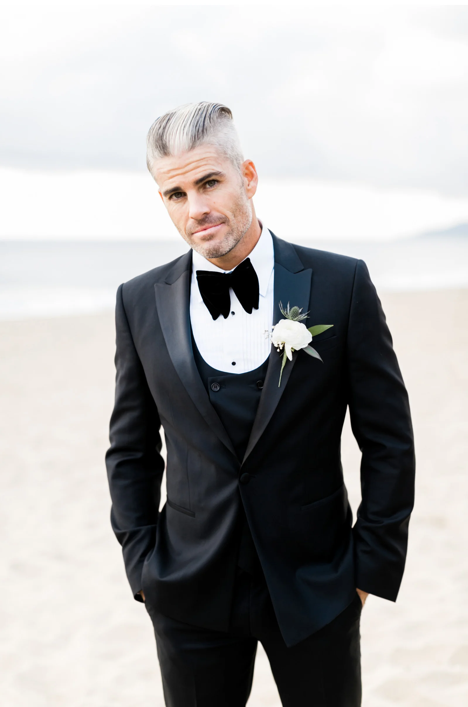Rod-and-Lorin-Brewster-Style-Me-Pretty-Malibu-Beach-Wedding-Natalie-Schutt-Photography_15.jpg