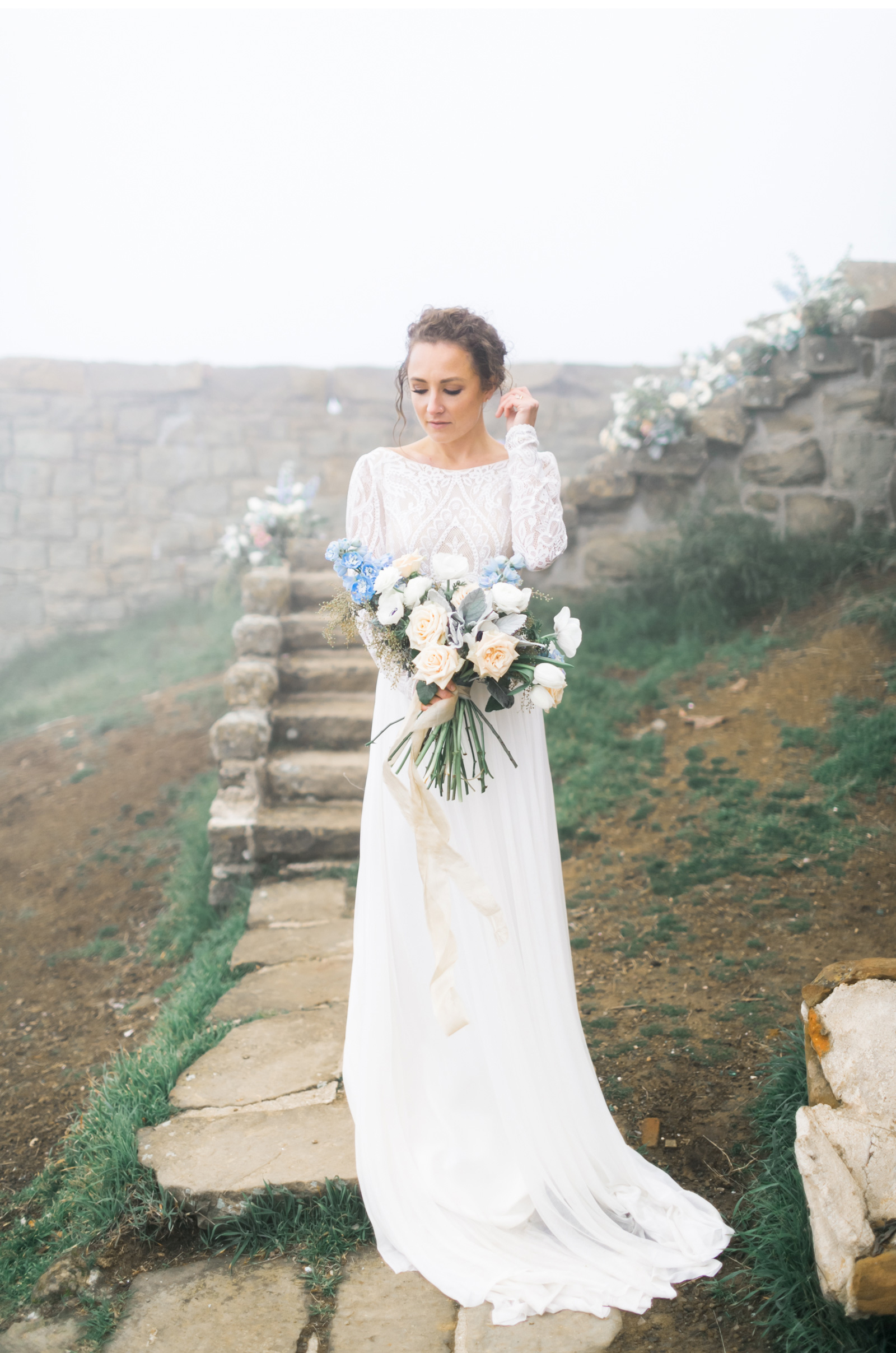 San-Luis-Obispo-Wedding-Fine-Art-Style-Me-Pretty-Natalie-Schutt-Photography_03.jpg