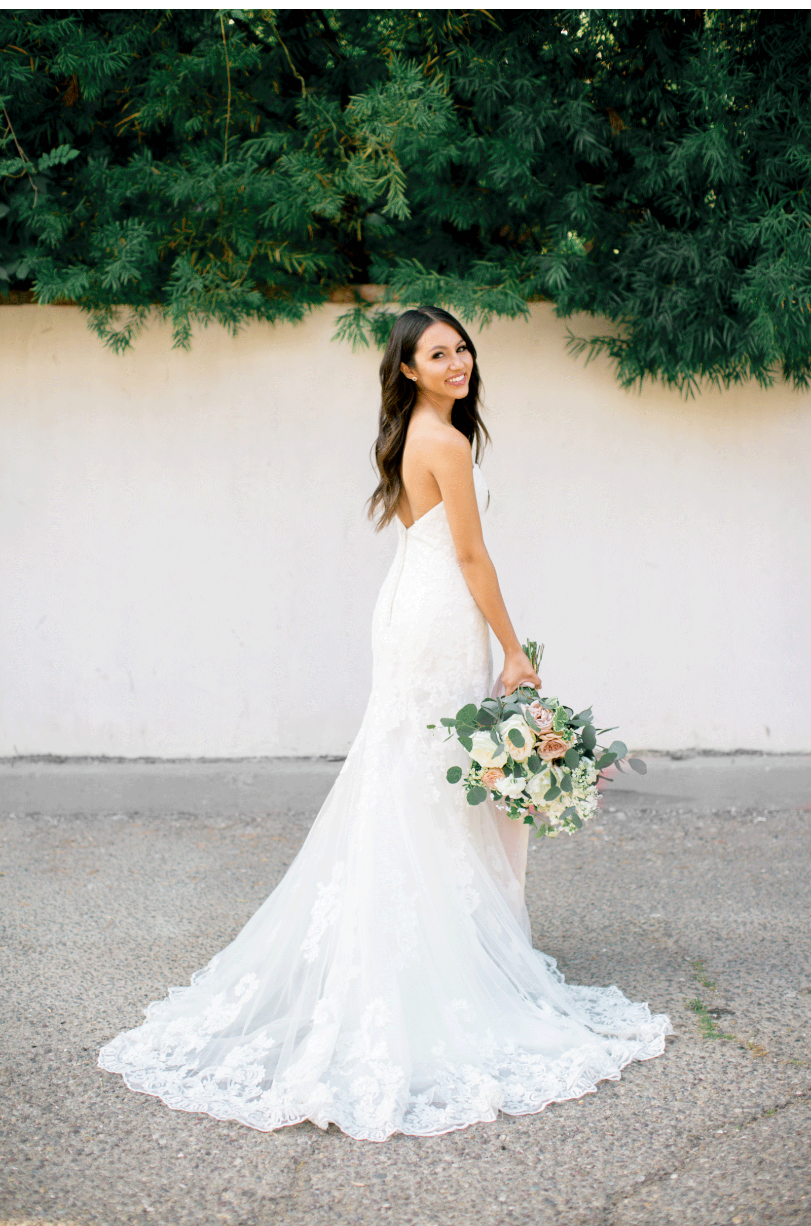 Riley-&-Alyssa's-Wedding-Style-Me-Pretty-Franciscan-Gardens_15.gif