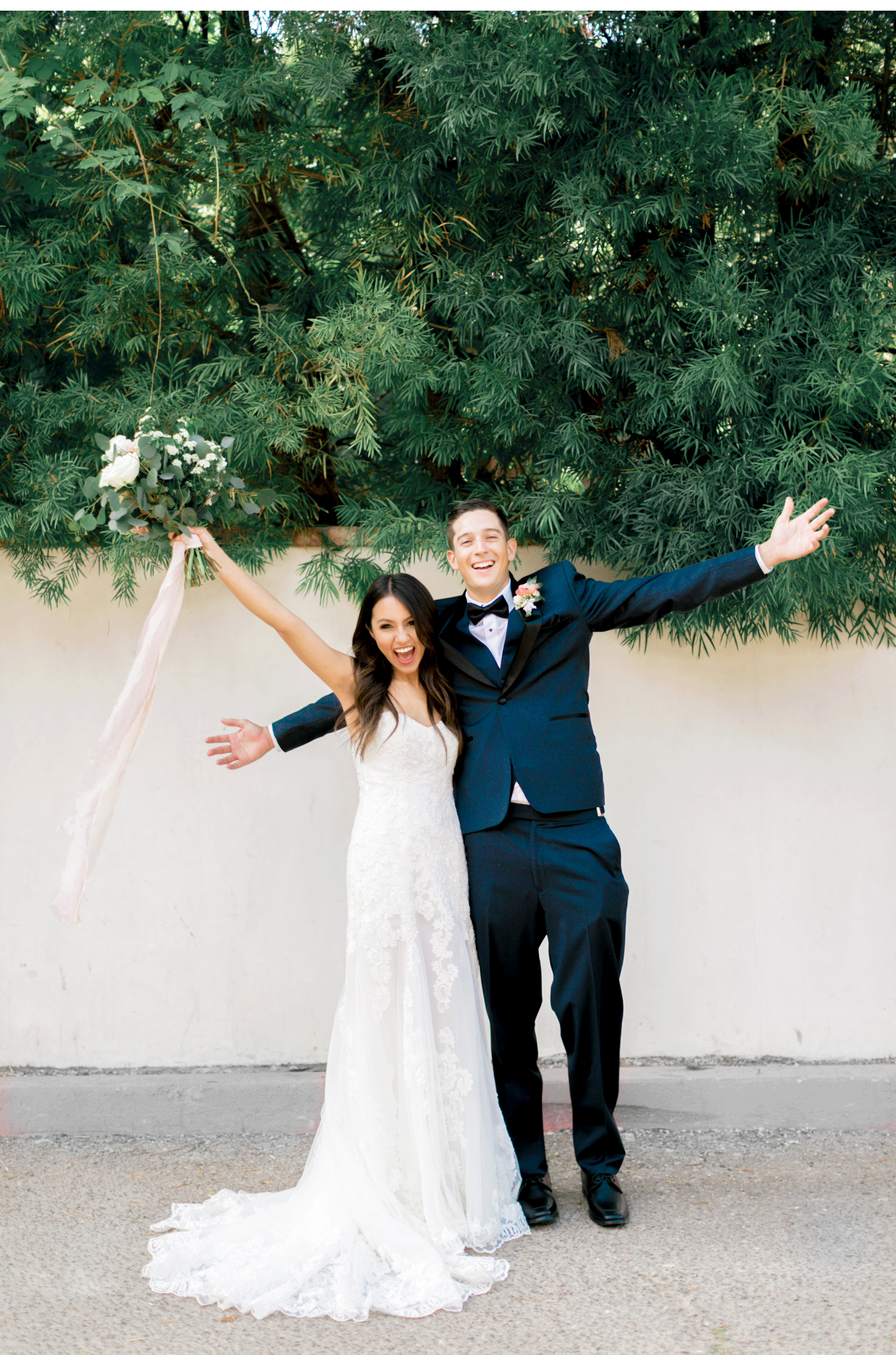 San-Juan-Capistrano-Wedding-Natalie-Schutt-Photography-Riley-&-Alyssa_03.gif