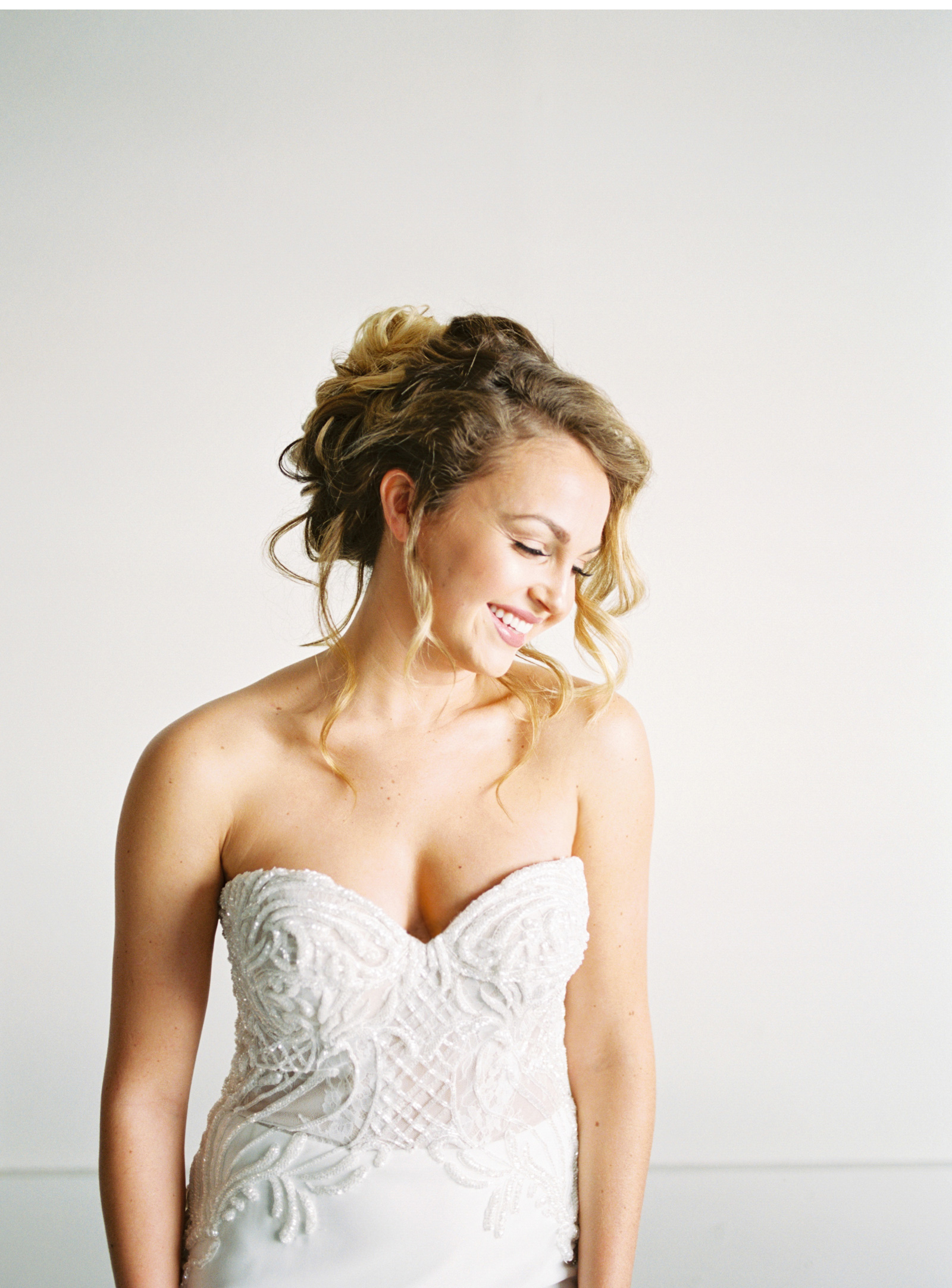 Malibu-Wedding-Photographer-Natalie-Schutt-Photography-Style-Me-Pretty-Dear-Gray-In-Studio_10.jpg