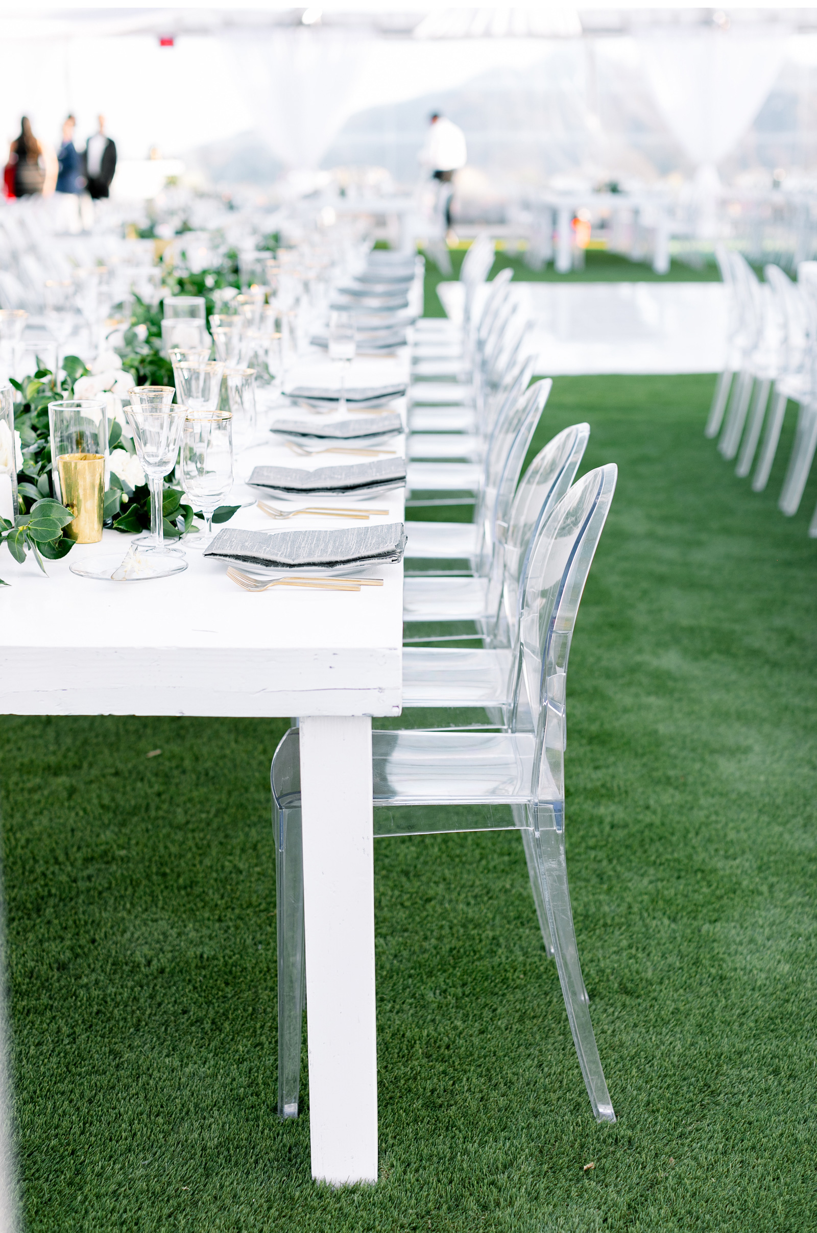 Malibu-Rocky-Oaks-Photographer-West-Coast-Wedding-Style-Me-Pretty-Malibu-Wedding-Natalie-Schutt-Photography_11.jpg