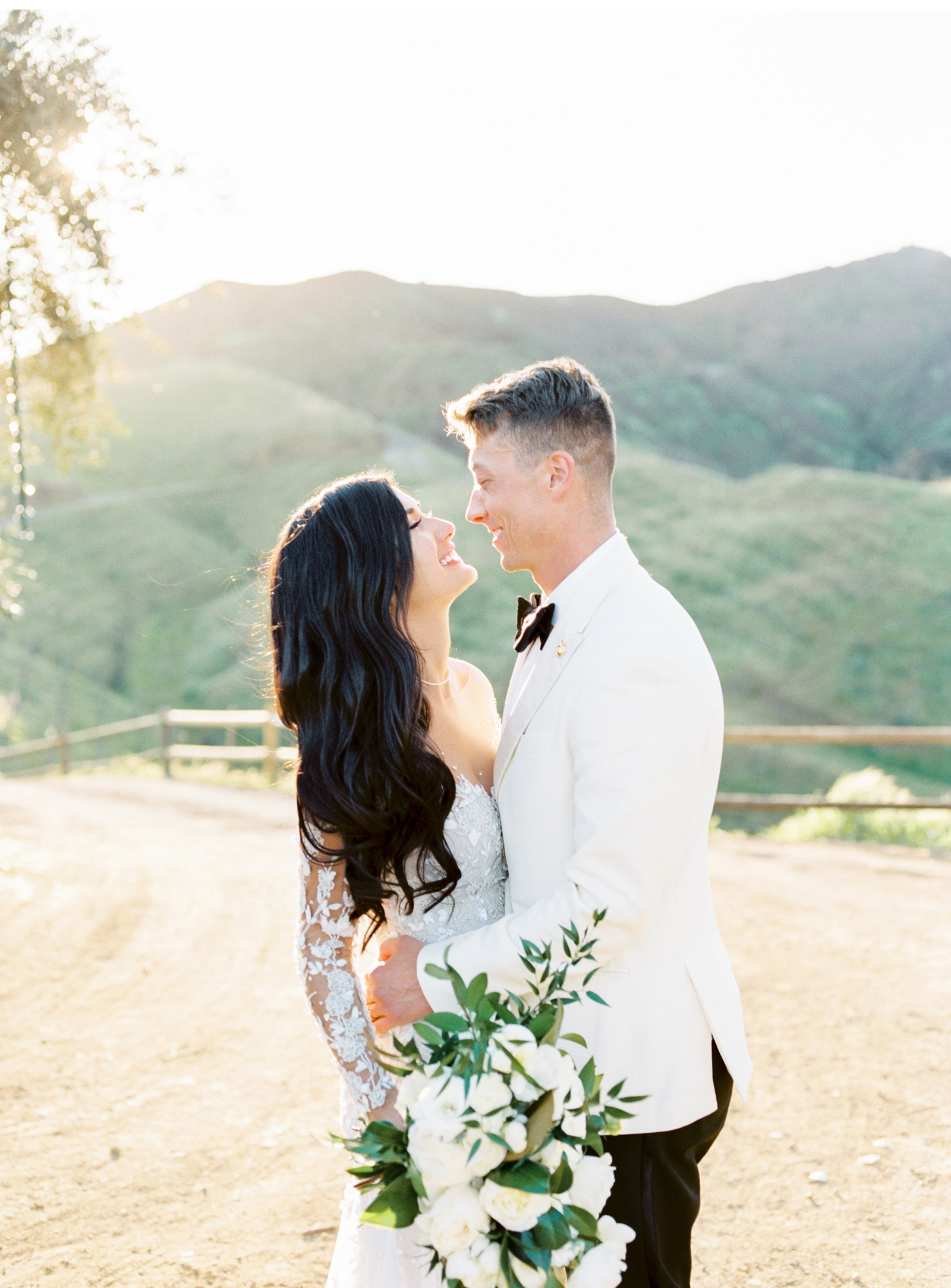 Malibu-Wedding-Photography-West-Coast-Wedding-Venues-Style-Me-Pretty-Malibu-Wedding-Venue_06.jpg