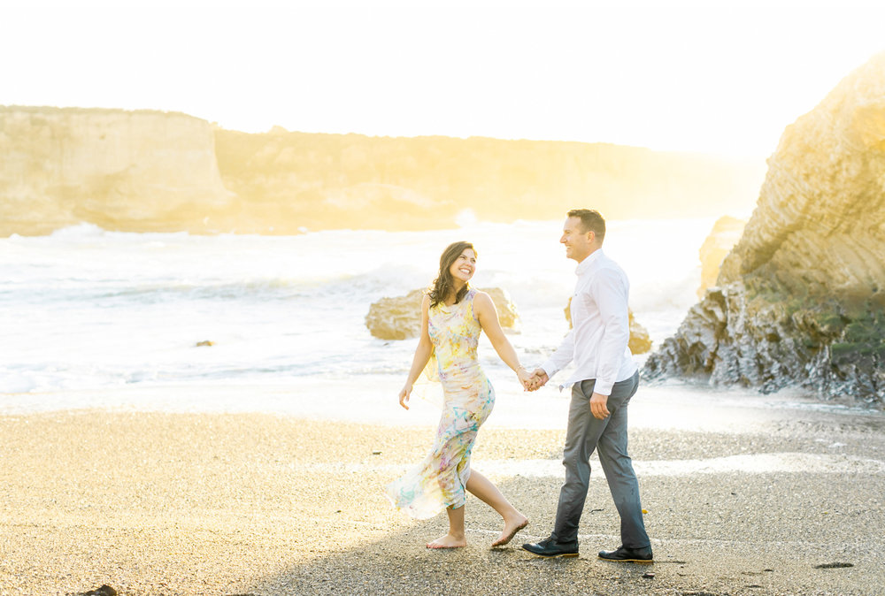 Malibu-Wedding-Photographer-Fine-Art-Photography-Professional-Wedding-Photography-Ocean-Engagement-Natalie-Schutt-Photography_06.jpg