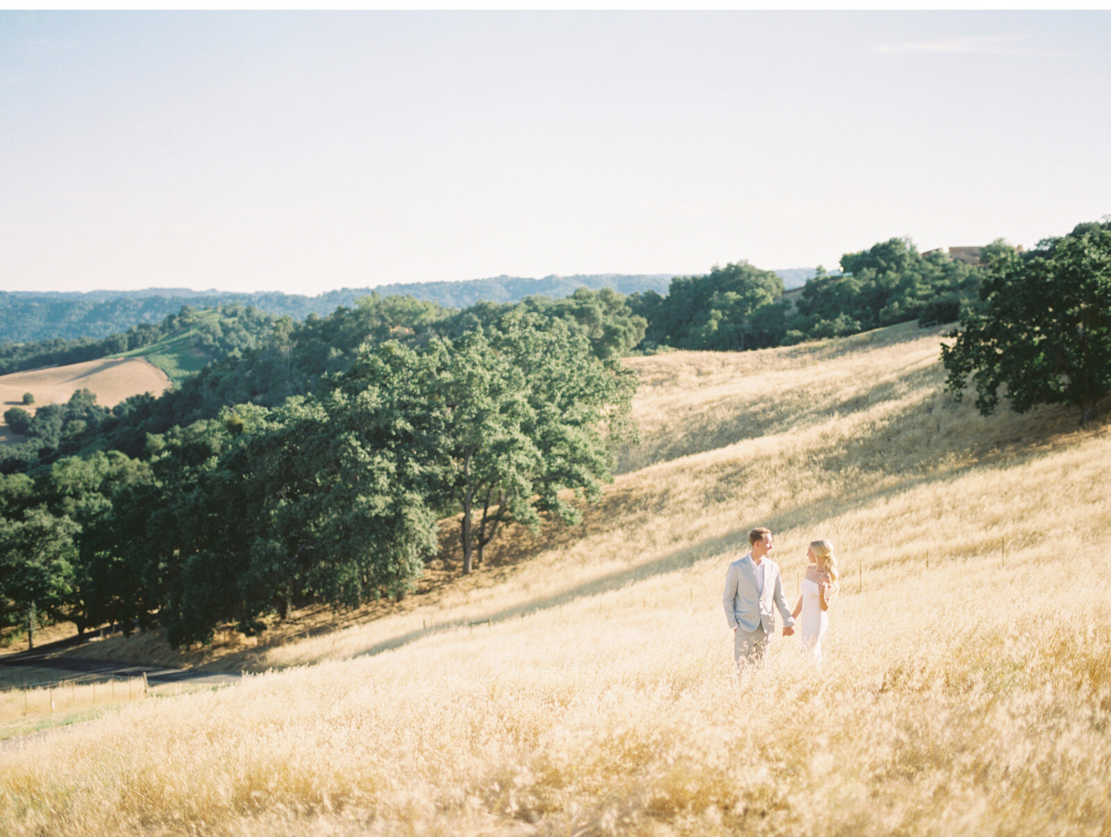 BoHoAnniversaries-PoolsideWeddings-SouthernCaliforniaPhotographer-MalibuWeddingPhotography-NatalieSchuttPhotography_08.jpg