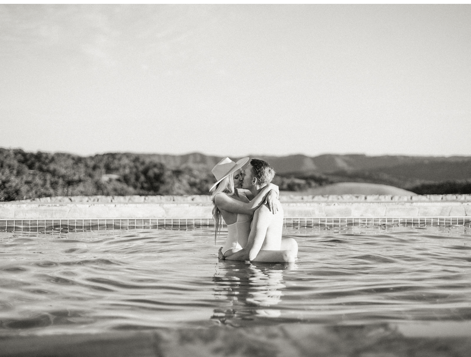 SouthernCaliforniaWeddings-MalibuWeddingPhotographer-BoHoAnniversary-NatalieSchuttPhotography_06.gif