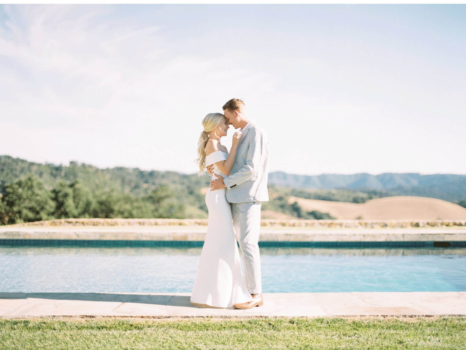 SouthernCaliforniaWeddings-MalibuWeddingPhotographer-BoHoAnniversary-NatalieSchuttPhotography_08.gif