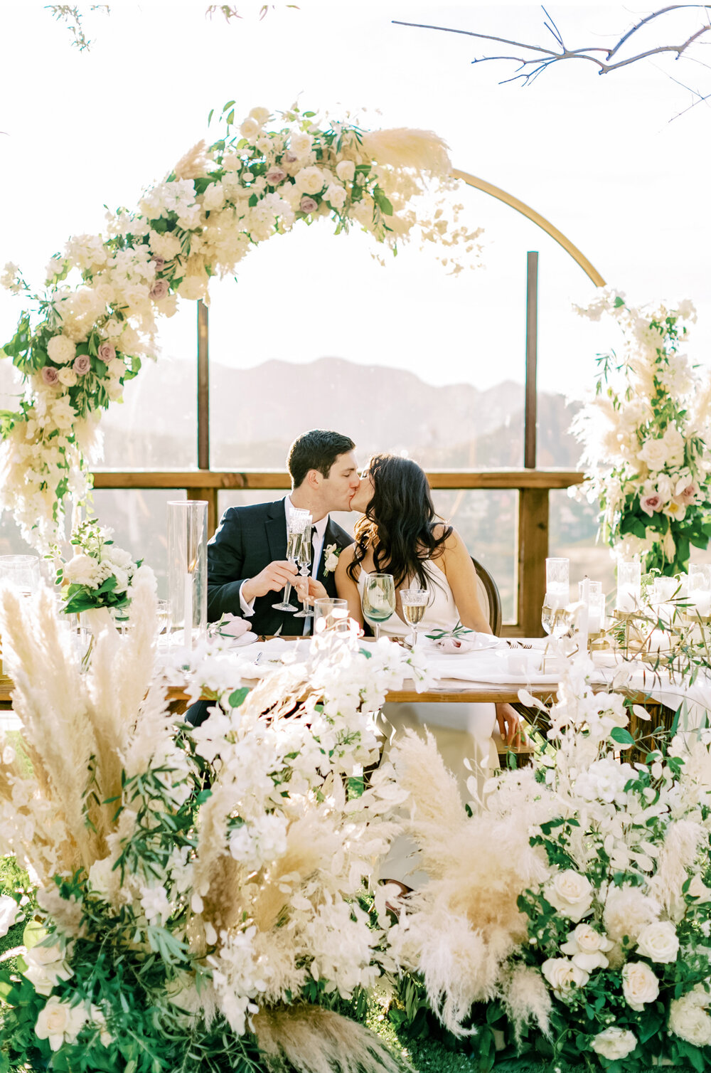 Malibu-Rocky-Oaks-Wedding-Natalie-Schutt-Photography-Cielo-Farms_06.jpg