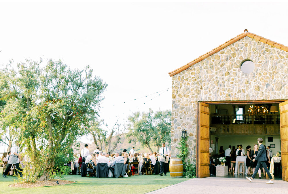 Malibu-Rocky-Oaks-Wedding-Natalie-Schutt-Photography-Cielo-Farms_09.jpg