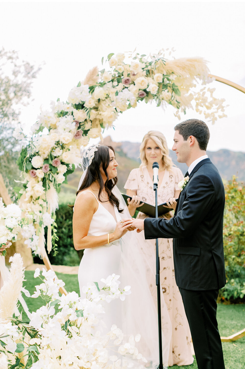 Malibu-Wedding-Photographer-Natalie-Schutt-Photography-Cielo-Farms-Saddlerock-Ranch_04.jpg