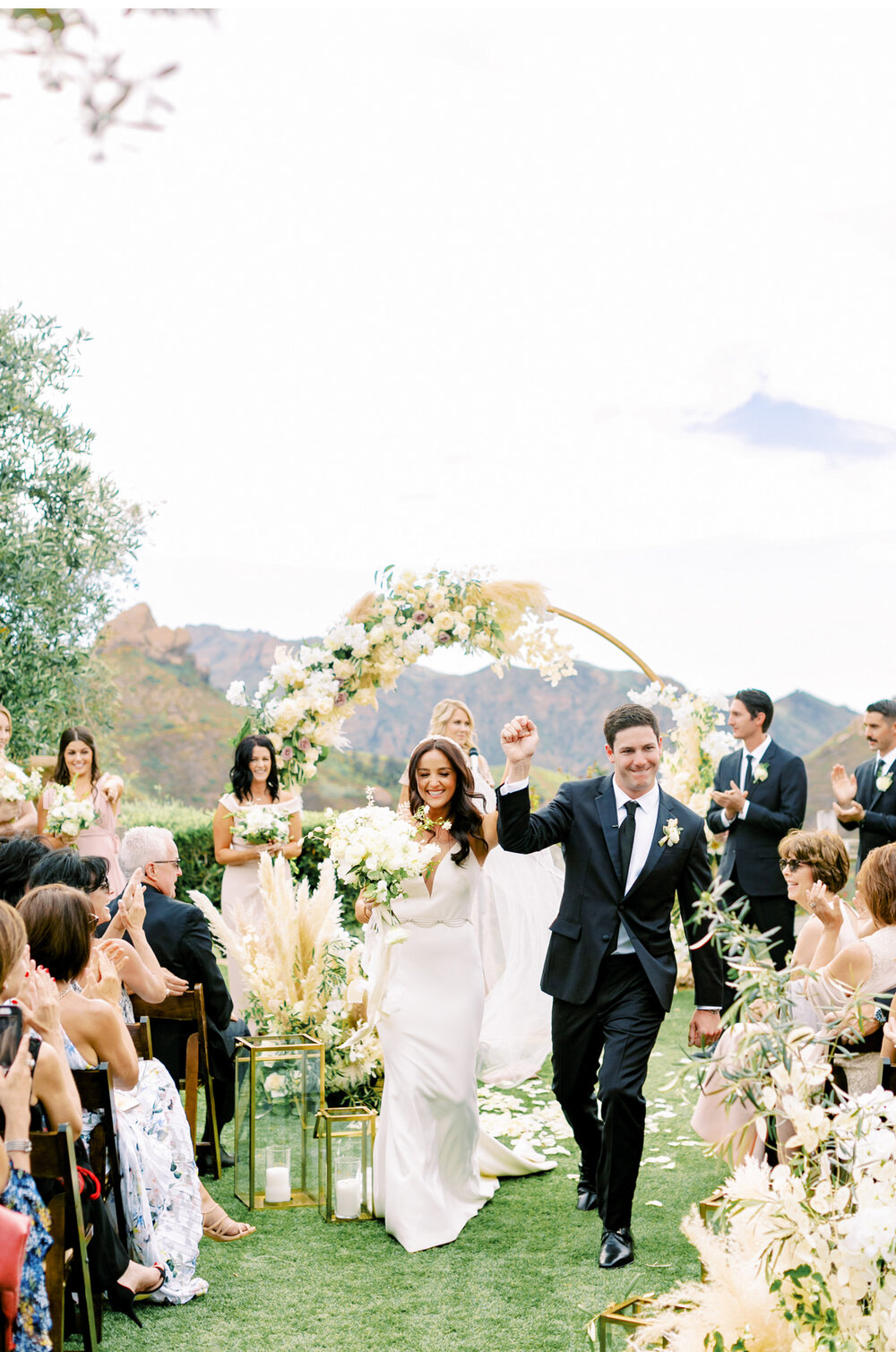 Malibu-Wedding-Photographer-Natalie-Schutt-Photography-Cielo-Farms-Saddlerock-Ranch_06.jpg