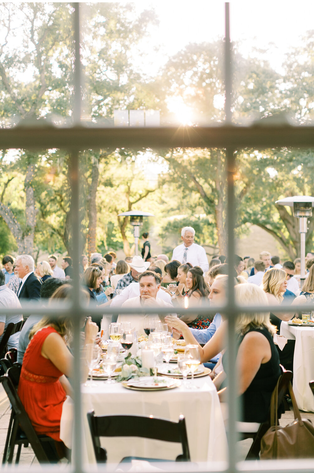 Golden-Hour-Wedding-Al-Fresco-Malibu-wedding-Style-Me-Pretty-Natalie-Schutt-Photography_02.jpg