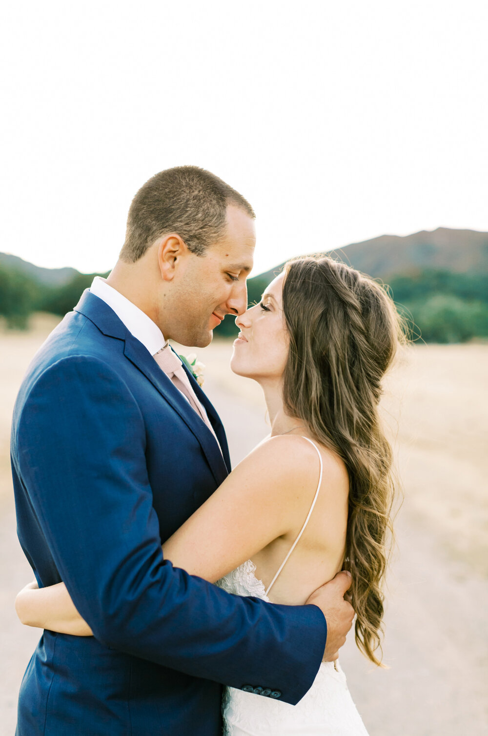 Golden-Hour-Wedding-Al-Fresco-Malibu-wedding-Style-Me-Pretty-Natalie-Schutt-Photography_10.jpg