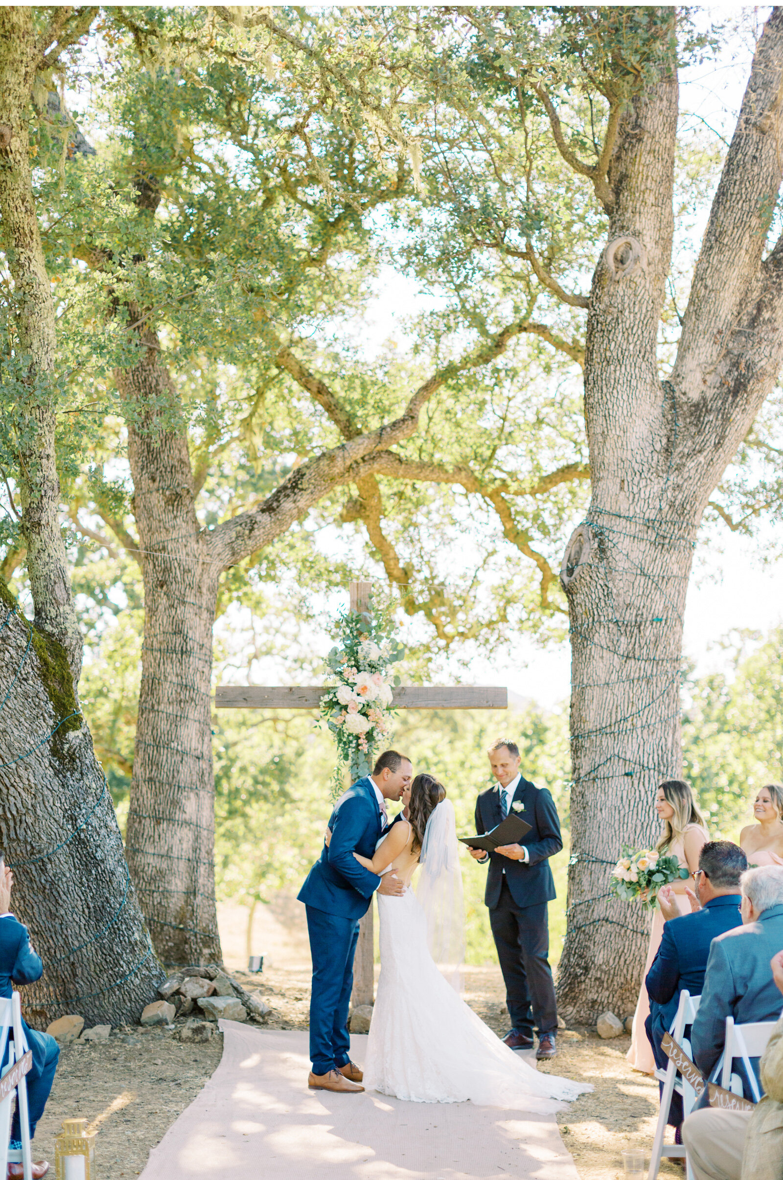 Southern-California-Weddings-Outdoor-wedding-Ceremonies-Al-Fresco-Malibu-Wedding-Natalie-Schutt-photography_01.jpg