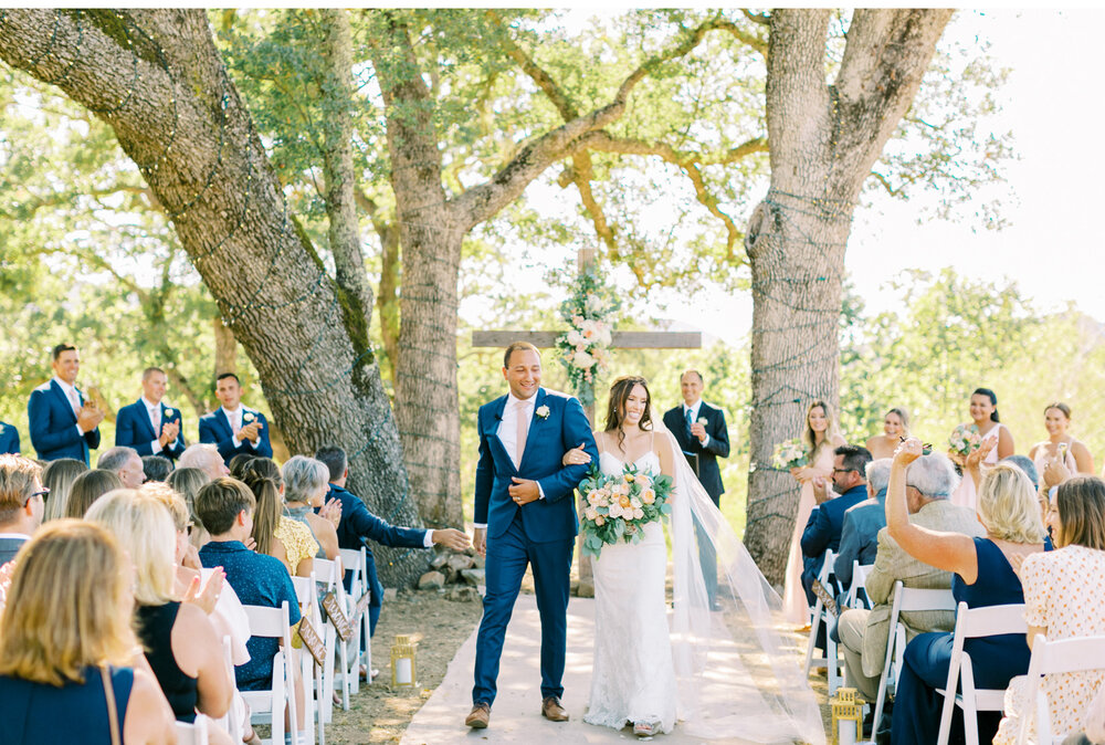Southern-California-Weddings-Outdoor-wedding-Ceremonies-Al-Fresco-Malibu-Wedding-Natalie-Schutt-photography_04.jpg