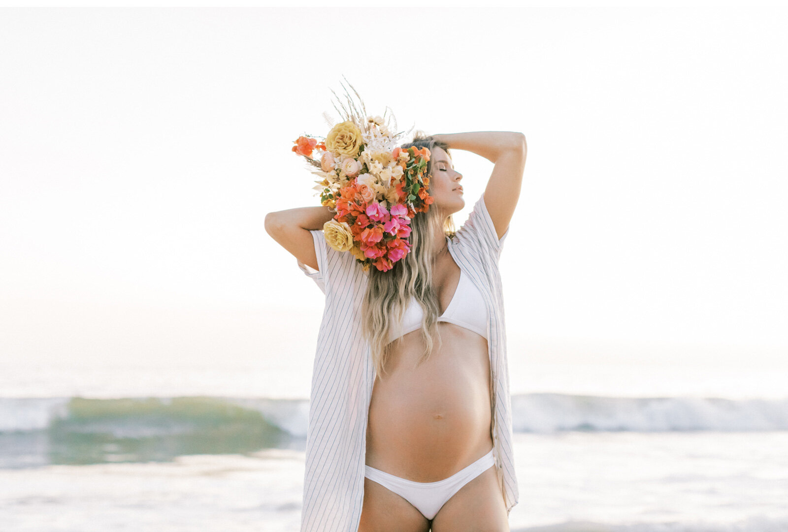 Maternity-photo-shoot-beach-photography-sand-wedding-pregnancy-photos-Natalie-Schutt-Photography_04.jpg