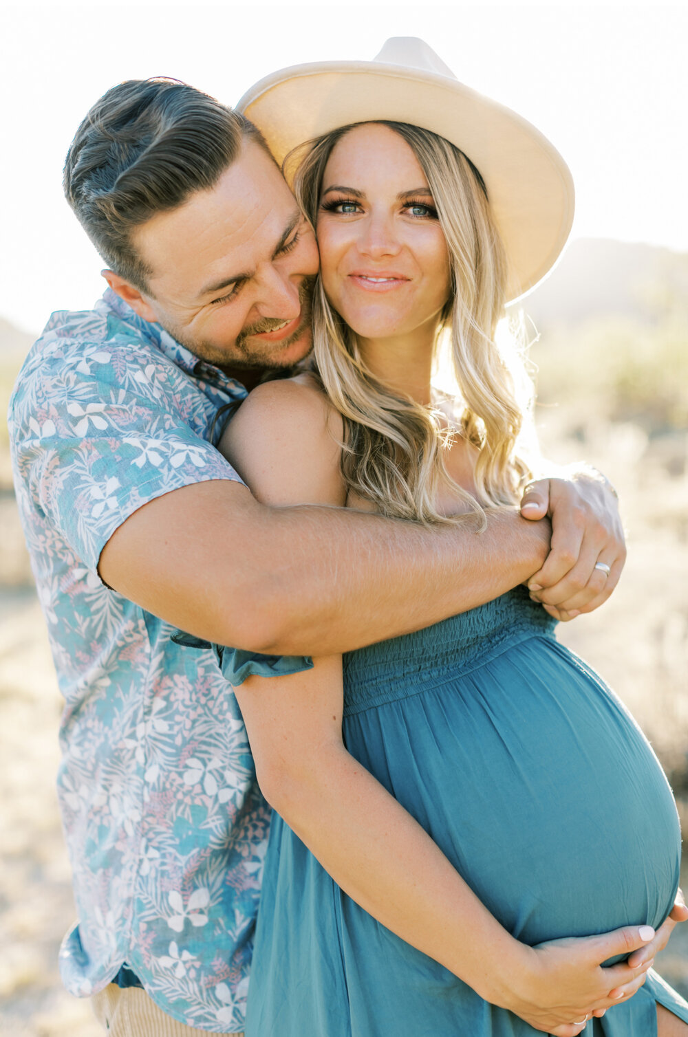 Joshua-Tree-Photo-Maternity-Photo-Shoot-Ideas-Blush-Pink-Photography-Style-Fine-Art-Photography-Light-and-Airy-Couples-Portraits-Pregnancy-Photos-Photo-by-Natalie-Schutt-Photography_12.jpg