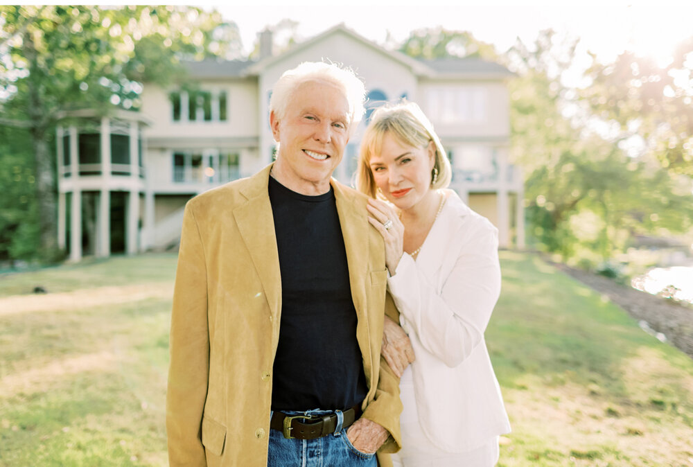 Anniversary-photography-Southern-California-Long-Beach-Portraits-Light-and-Airy-Lakefront-Christian-Family-Dog-Portraits_14.jpg