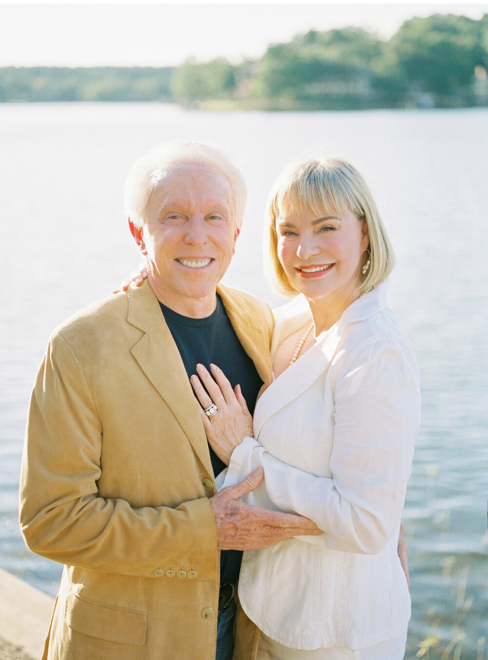 Golden-Hour-Photo-Anniversary-Portraits-Beautiful-Couples-Christians-Family-Pictures-Long-Beach-California-Photographer-Fine-Art-Photography_01.jpg