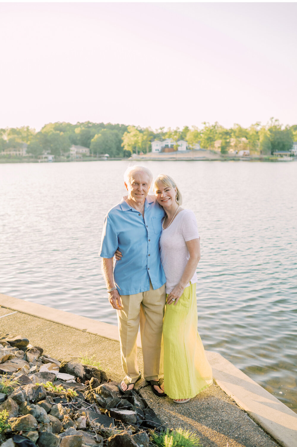 Southern-California-Family-Portrait-Anniversary-Pictures-Dog-Long-Beach-Light-and-Airy-Fine-Art-Photography-Lakeside_01.jpg