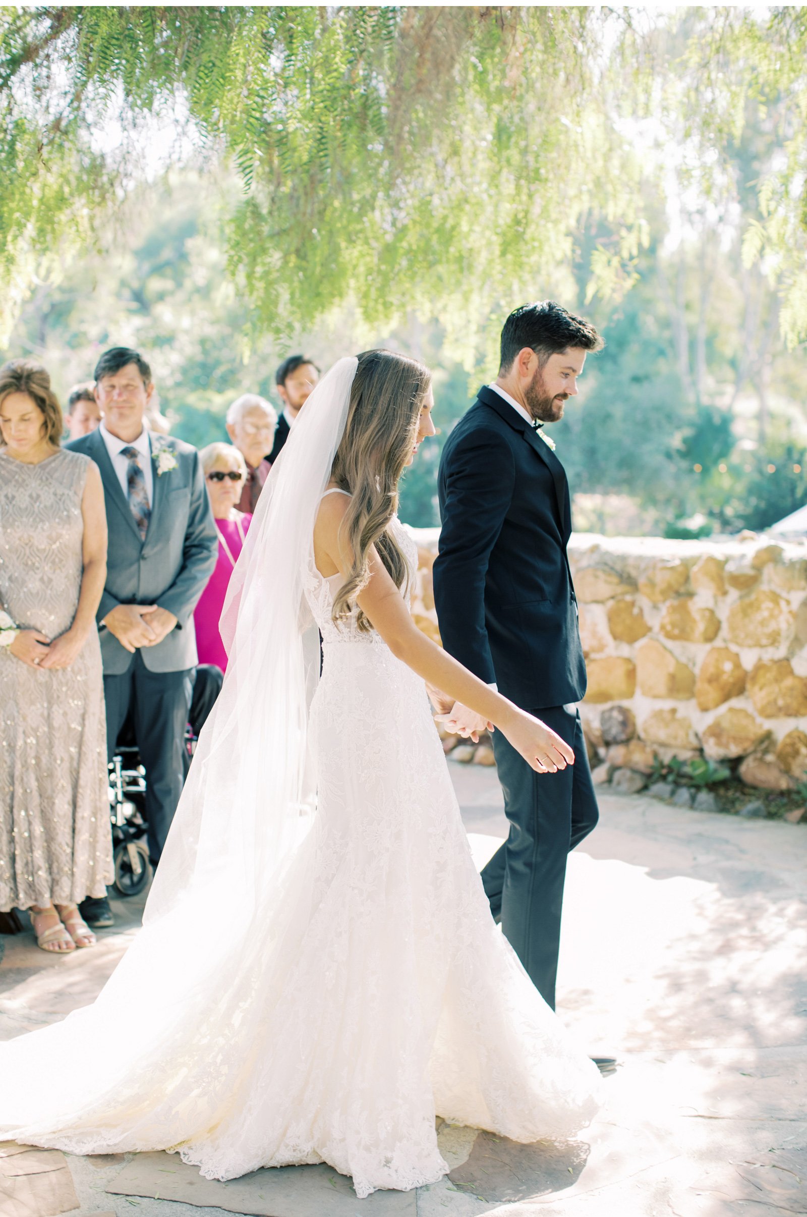 Leo-Carillo-Weddings-Bright-and-Airy-Wedding-Photography-Top-Wedding-Photographer-Southern-California-Sand-Diego-_01.jpg