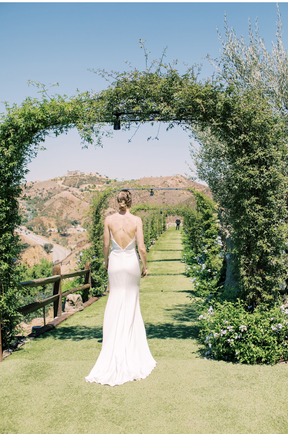 Beautifully-Styled-Weddings-Malibu-Cielo-Farms-Wedding-Southern-California-Photographer-Natalie-Schutt-Photography_03.jpg