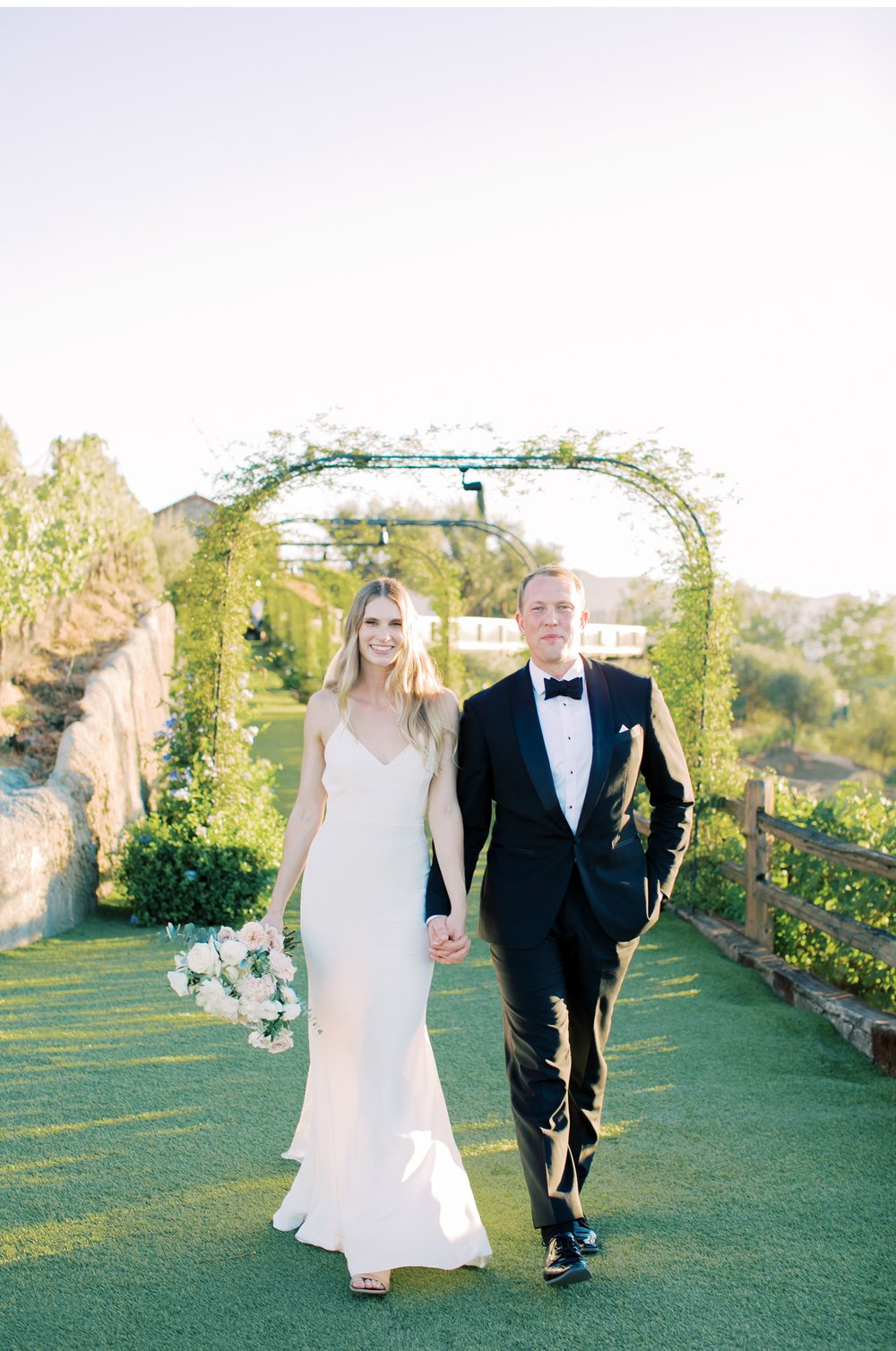 Luxury-Wedding-Photographer-Beautiful-Brides-Cielo-Farms-Wedding-Venue-Malibu-California-Top-Wedding-Photographers-Bright-and-Airy-Photography-Natalie-Schutt-Photography_14.jpg