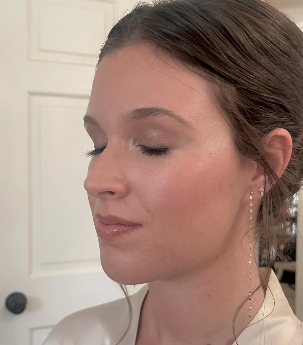 One of my favorite looks I&rsquo;ve done so far this summer. This was in June. ❤️ thanks, @staygoldenbridal for having me on board. foundation: @rcmamakeup concealer: @lagirlcosmetics eyeshadow; @colourpopcosmetics lashes: @ardellbeauty eyeliner: @in