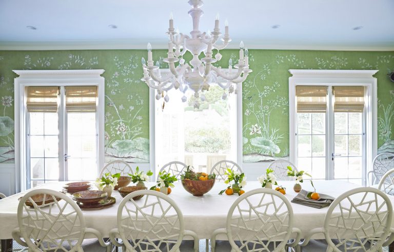 Color-of-the-Year-2017-by-Pantone-is-Greenery-dining-room-768x491.jpg