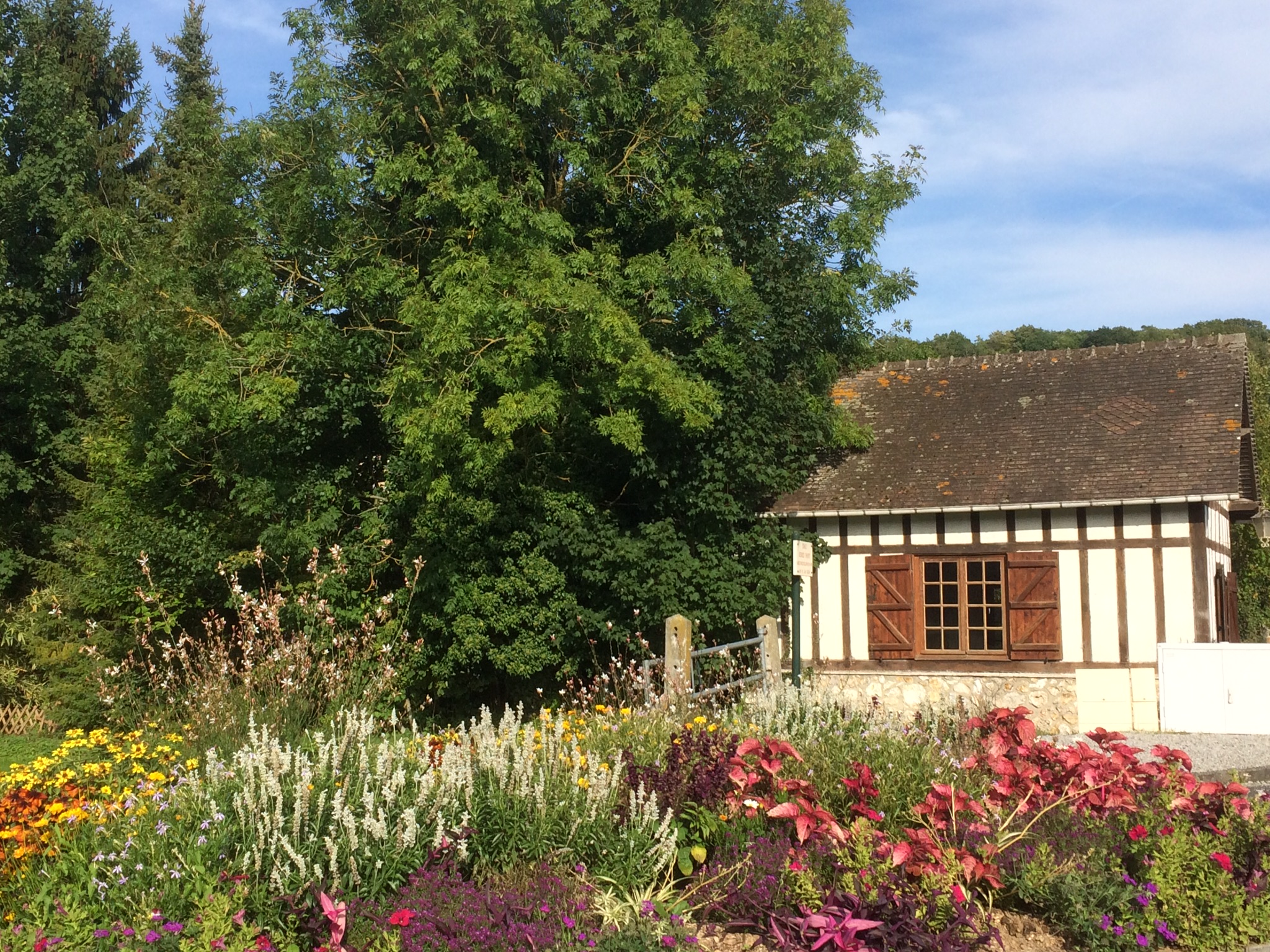La Maison des Poupées (independent)